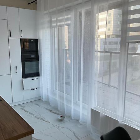 Apartament „Dwie Wieze” Apartment คาโตวีตเซ ภายนอก รูปภาพ