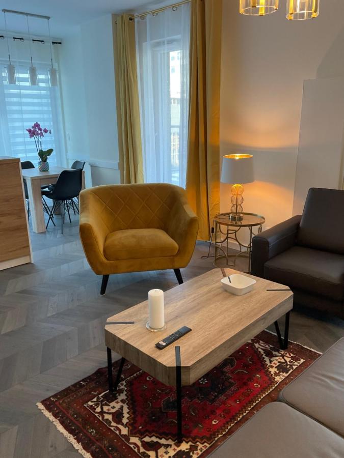 Apartament „Dwie Wieze” Apartment คาโตวีตเซ ภายนอก รูปภาพ